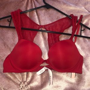 Victoria Secret Bra NWT